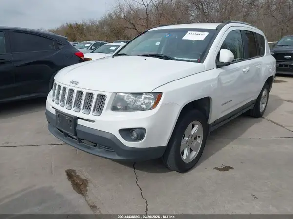 1C4NJCEB1HD182732 2017 JEEP COMPASS - Image 2