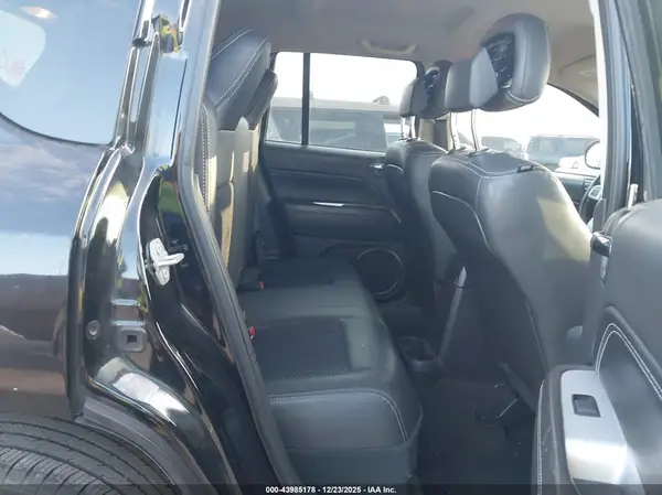 1C4NJCEB1HD210917 2017 JEEP COMPASS - Image 8