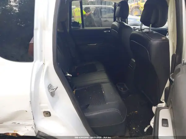 1C4NJCEB2GD601878 2016 JEEP COMPASS - Image 8