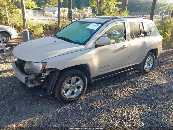 1C4NJCEB2GD774767 2016 JEEP COMPASS - Image 2