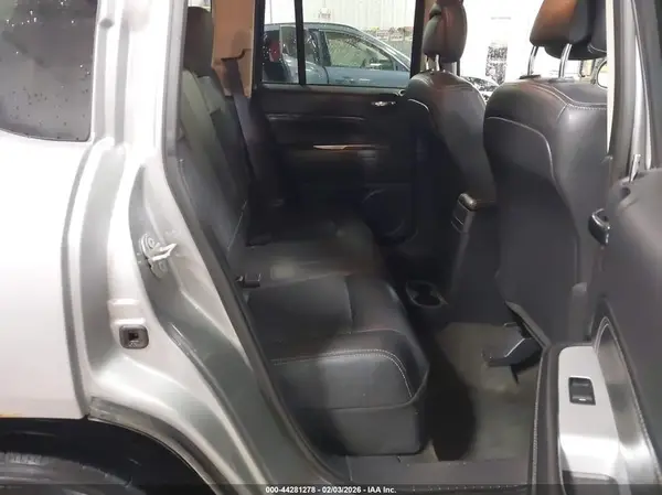 1C4NJCEB2HD102726 2017 JEEP COMPASS - Image 8