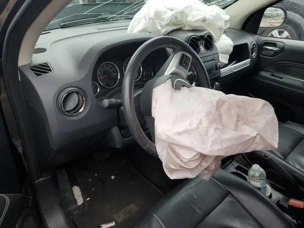1C4NJCEB3HD185342 2017 JEEP COMPASS - Image 8