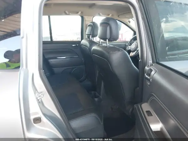 1C4NJCEB3HD198754 2017 JEEP COMPASS - Image 8