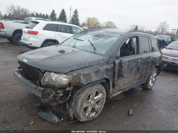 1C4NJCEB4HD141365 2017 JEEP COMPASS - Image 2