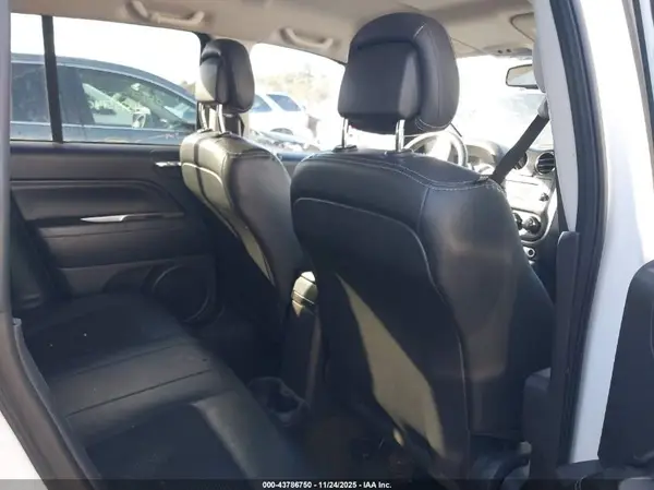 1C4NJCEB4HD160417 2017 JEEP COMPASS - Image 8