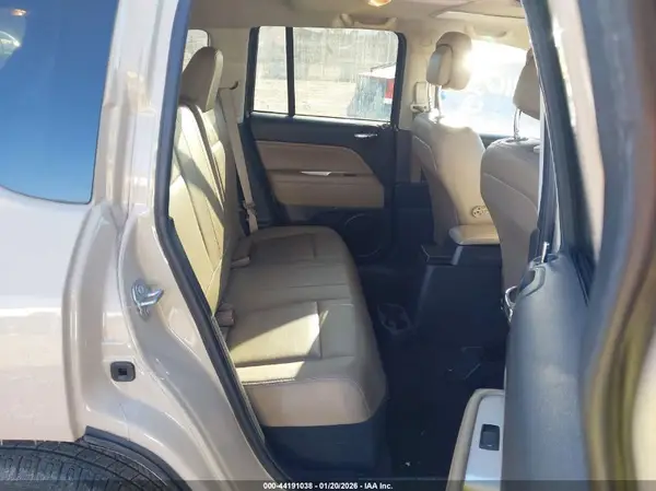 1C4NJCEB4HD185317 2017 JEEP COMPASS - Image 8