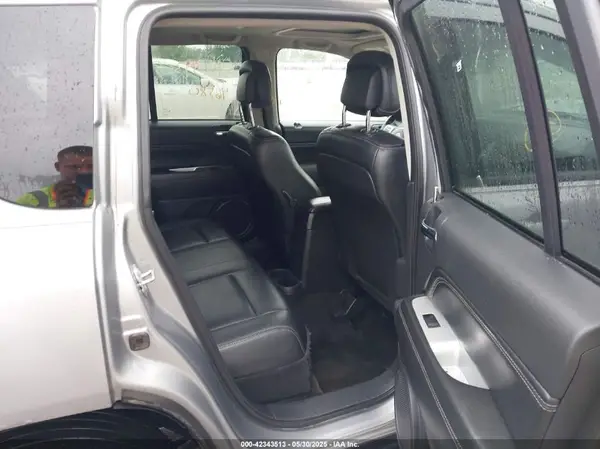 1C4NJCEB4HD200107 2017 JEEP COMPASS - Image 3
