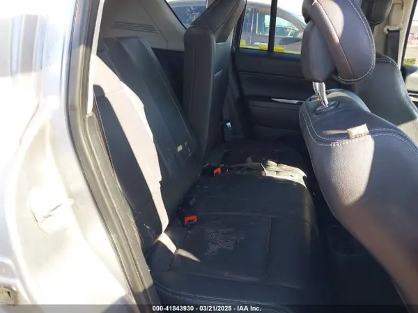 1C4NJCEB5HD166016 2017 JEEP COMPASS - Image 8
