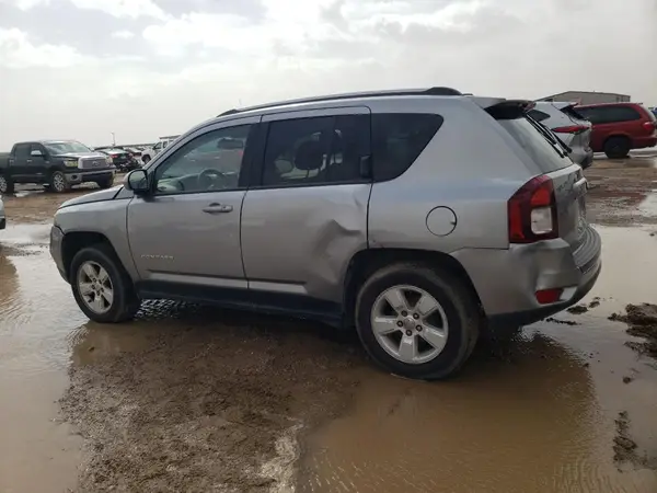 1C4NJCEB5HD182717 2017 JEEP COMPASS - Image 2