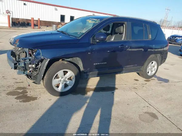 1C4NJCEB6HD198523 2017 JEEP COMPASS - Image 2