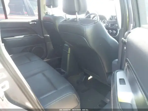 1C4NJCEB8HD184929 2017 JEEP COMPASS - Image 8