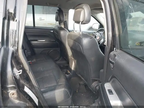 1C4NJCEB9HD182476 2017 JEEP COMPASS - Image 8