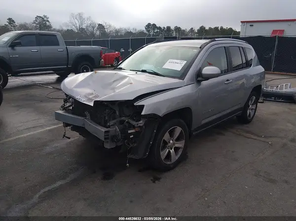 1C4NJCEB9HD189329 2017 JEEP COMPASS - Image 2