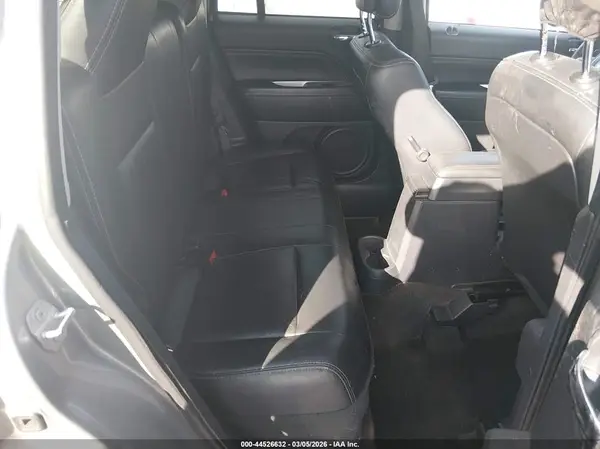 1C4NJCEB9HD189329 2017 JEEP COMPASS - Image 8
