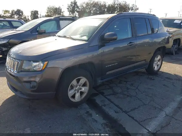 1C4NJCEB9HD198841 2017 JEEP COMPASS - Image 2