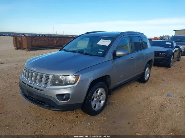 1C4NJCEBXHD160308 2017 JEEP COMPASS - Image 2