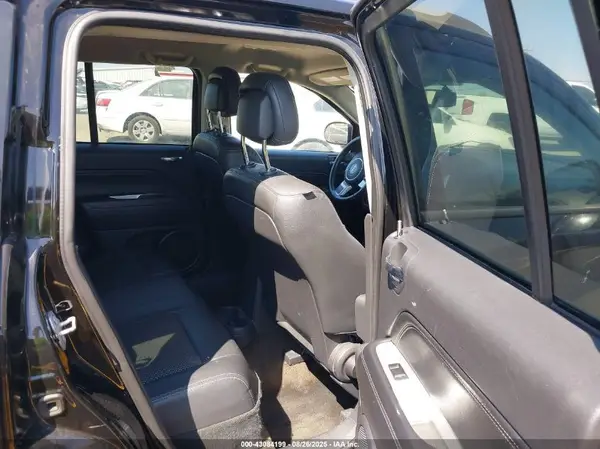 1C4NJCEBXHD182650 2017 JEEP COMPASS - Image 8