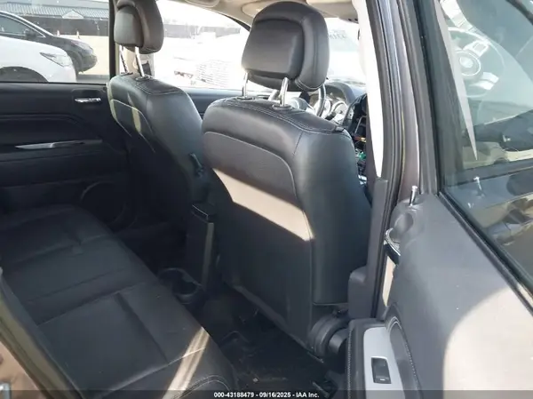 1C4NJCEBXHD198945 2017 JEEP COMPASS - Image 8