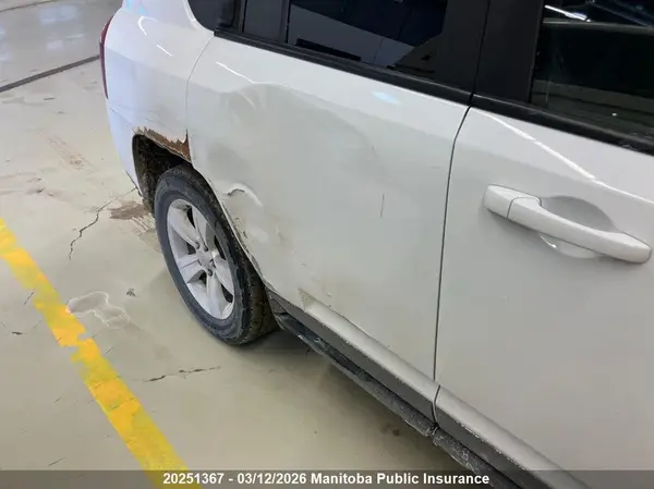 1C4NJDAB1GD721439 2016 JEEP COMPASS - Image 2