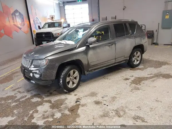 1C4NJDAB1GD741058 2016 JEEP COMPASS - Image 2