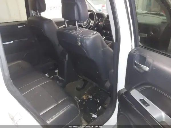 1C4NJDAB2GD752733 2016 JEEP COMPASS - Image 8