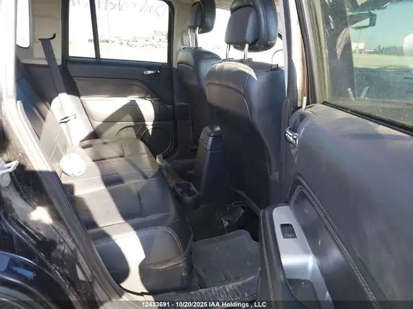 1C4NJDAB3GD558485 2016 JEEP COMPASS - Image 8