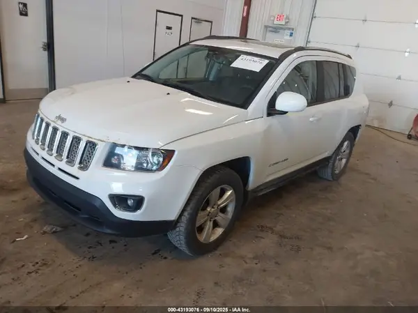 1C4NJDAB3HD197308 2017 JEEP COMPASS - Image 2
