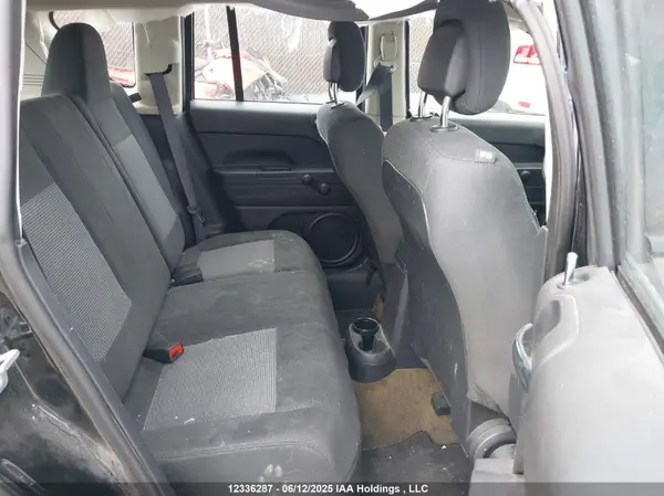 1C4NJDAB8GD739372 2016 JEEP COMPASS - Image 8