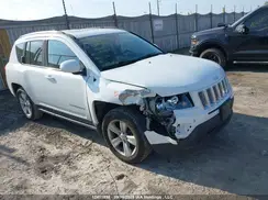 1C4NJDAB9GD702041 2016 JEEP COMPASS