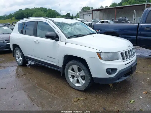 1C4NJDBB0GD523921 2016 JEEP COMPASS - Image 1