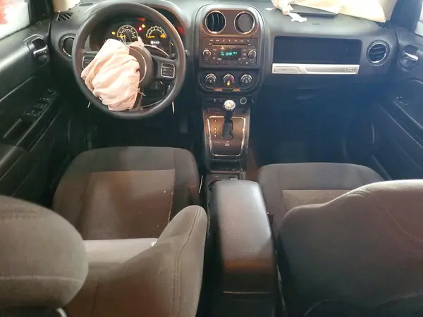 1C4NJDBB0GD566848 2016 JEEP COMPASS - Image 8