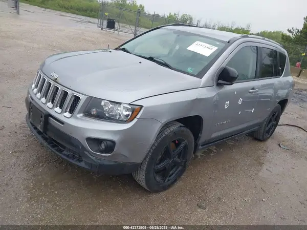 1C4NJDBB0GD587134 2016 JEEP COMPASS - Image 2