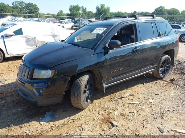1C4NJDBB0GD599106 2016 JEEP COMPASS - Image 2