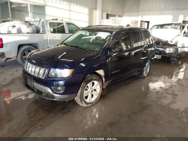1C4NJDBB0GD617572 2016 JEEP COMPASS - Image 2