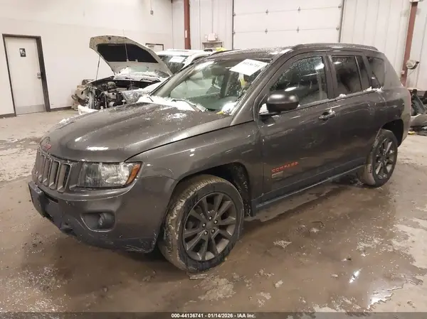 1C4NJDBB0GD673852 2016 JEEP COMPASS - Image 2