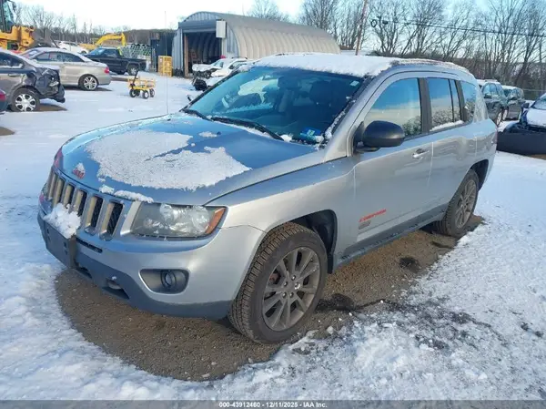 1C4NJDBB0GD708941 2016 JEEP COMPASS - Image 2