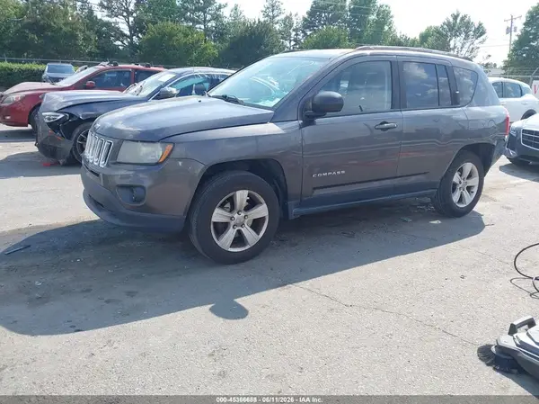 1C4NJDBB0GD712908 2016 JEEP COMPASS - Image 2