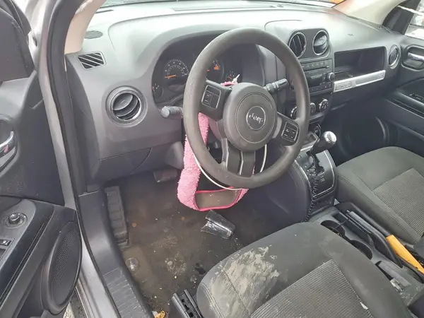 1C4NJDBB0GD718742 2016 JEEP COMPASS - Image 8