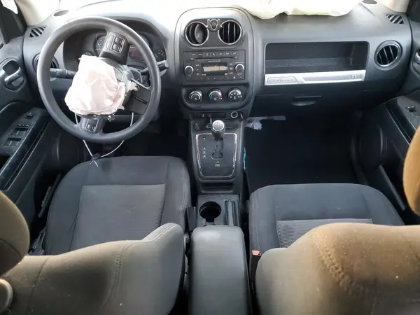 1C4NJDBB0HD104078 2017 JEEP COMPASS - Image 8