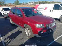 1C4NJDBB0HD104081 2017 JEEP COMPASS