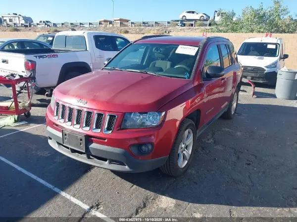 1C4NJDBB0HD104081 2017 JEEP COMPASS - Image 2