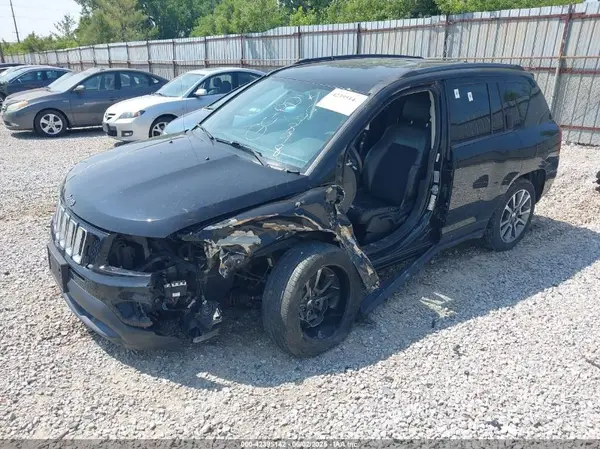 1C4NJDBB0HD169898 2017 JEEP COMPASS - Image 2