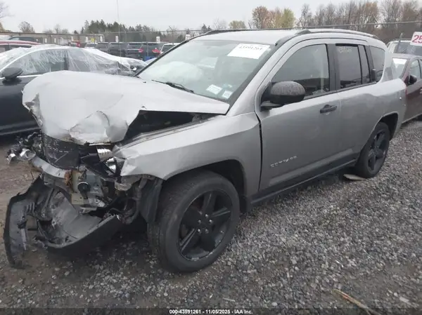 1C4NJDBB0HD173658 2017 JEEP COMPASS - Image 2