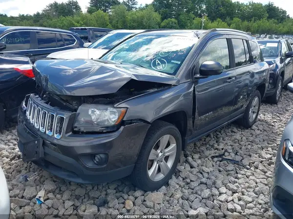 1C4NJDBB1GD509669 2016 JEEP COMPASS - Image 2