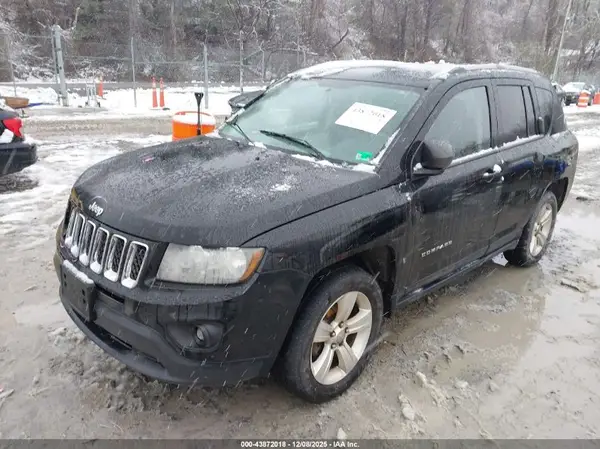 1C4NJDBB1GD522115 2016 JEEP COMPASS - Image 2