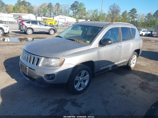 1C4NJDBB1GD566695 2016 JEEP COMPASS - Image 2