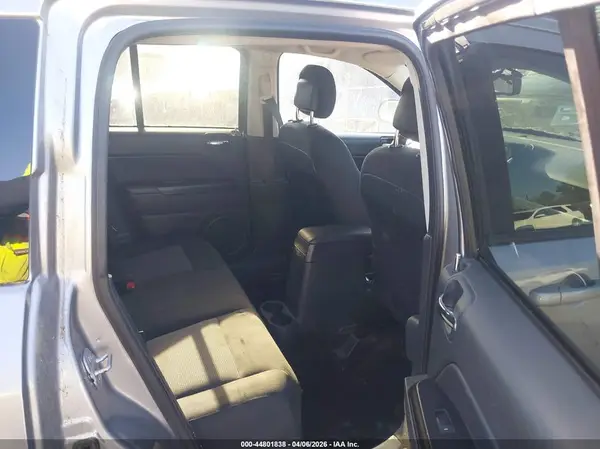 1C4NJDBB1GD566695 2016 JEEP COMPASS - Image 8