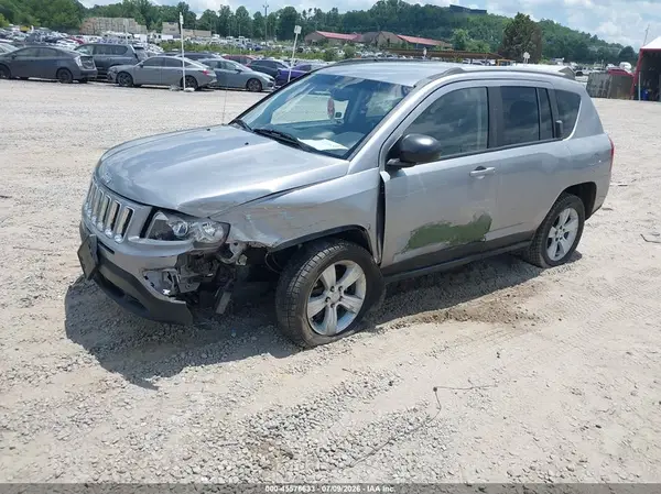 1C4NJDBB1GD571914 2016 JEEP COMPASS - Image 2