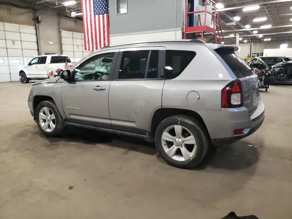 1C4NJDBB1GD635949 2016 JEEP COMPASS - Image 2