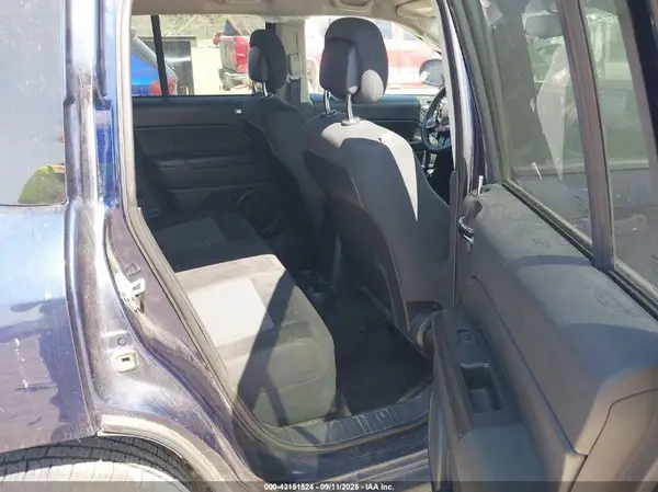 1C4NJDBB1GD662780 2016 JEEP COMPASS - Image 8